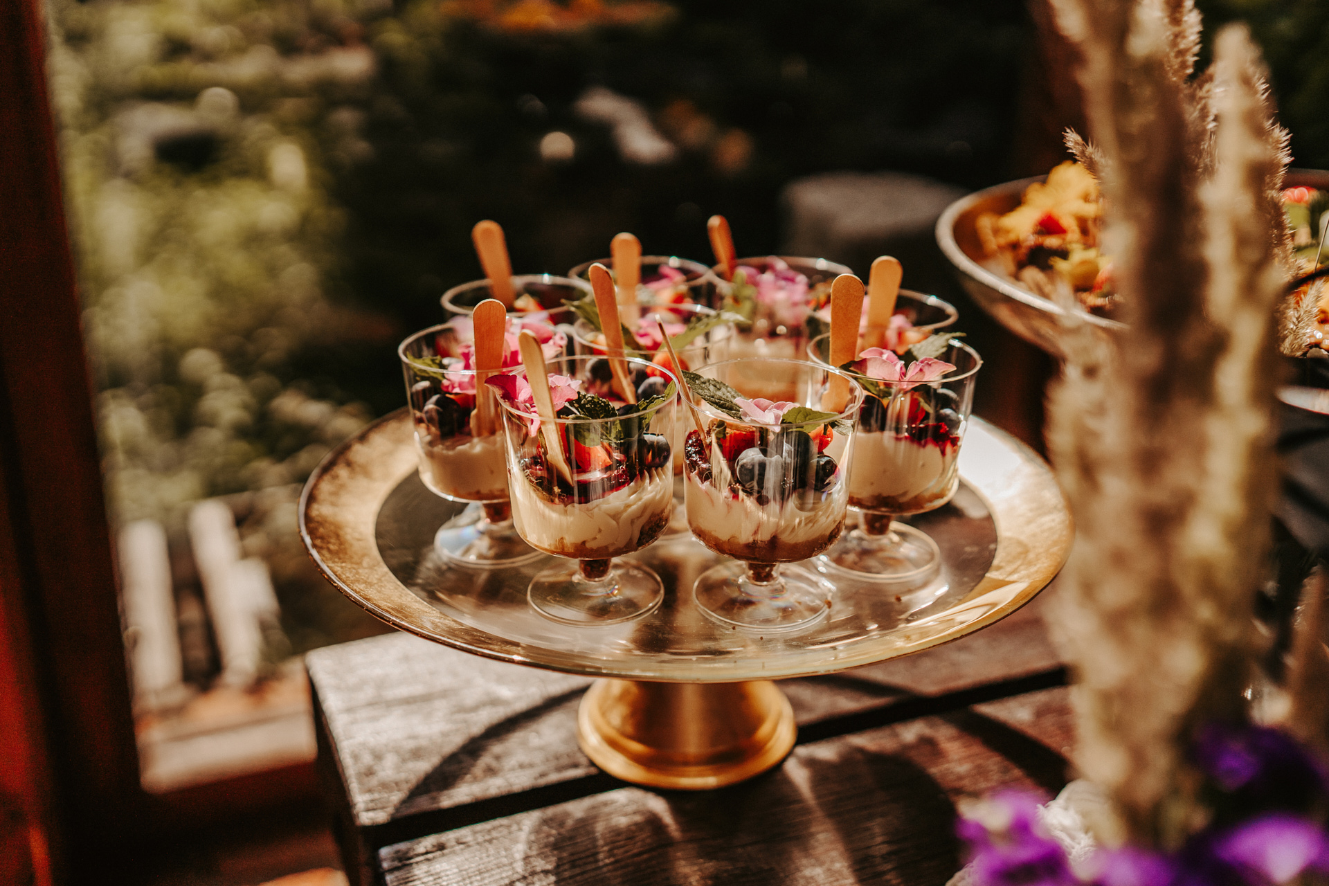 Słodki stół na weselu w Gościńcu na Półwyspie